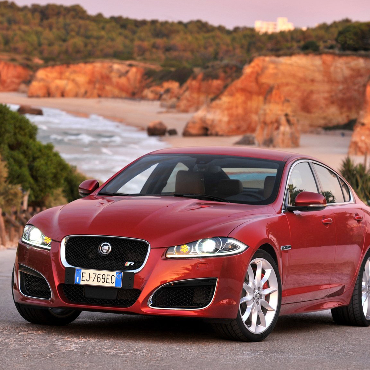 Jaguar XFR