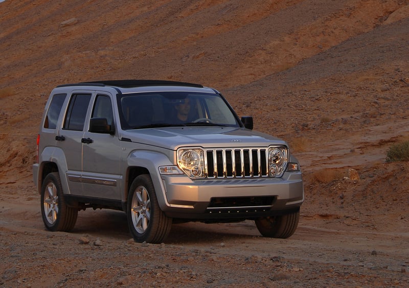 Jeep Cherokee (2008-14) (6)