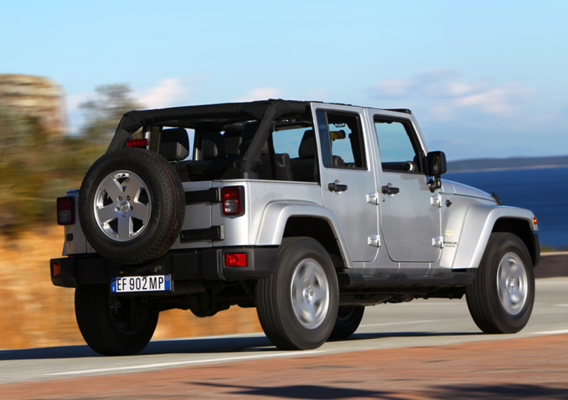 Jeep Wrangler Unlimited (2007-18) (15)