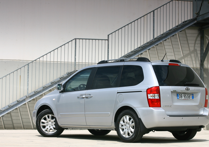 Kia Carnival (2006-10) (6)