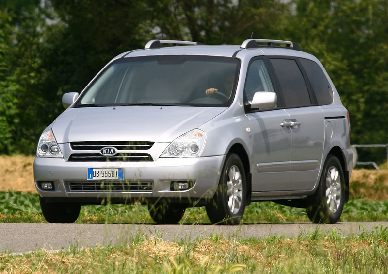 Kia Carnival (2006-10) (16)