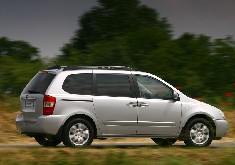 Kia Carnival (2006-10) (19)