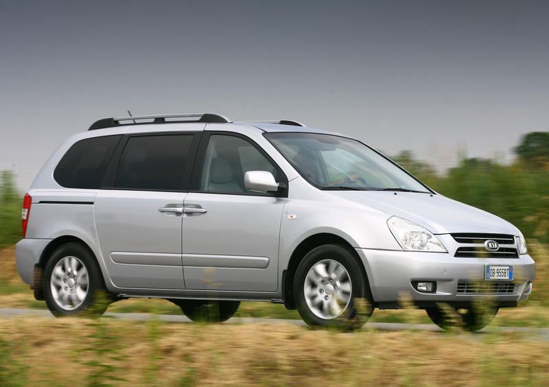 Kia Carnival (2006-10) (22)