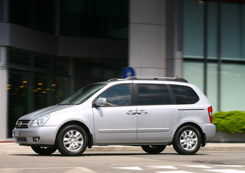 Kia Carnival (2006-10) (26)