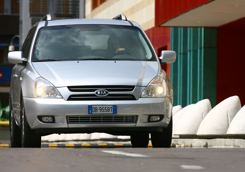 Kia Carnival (2006-10) (30)