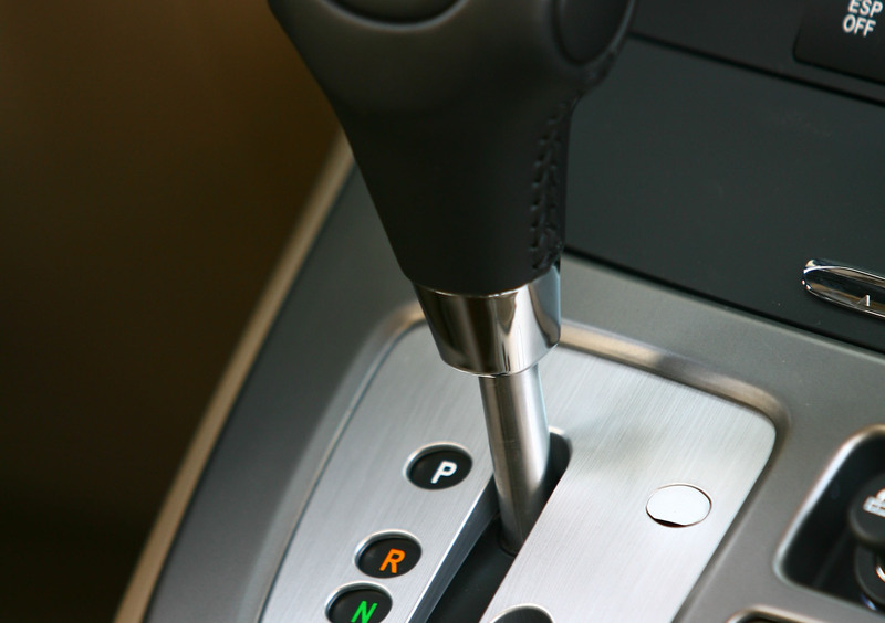 Kia Carnival (2006-10) (43)