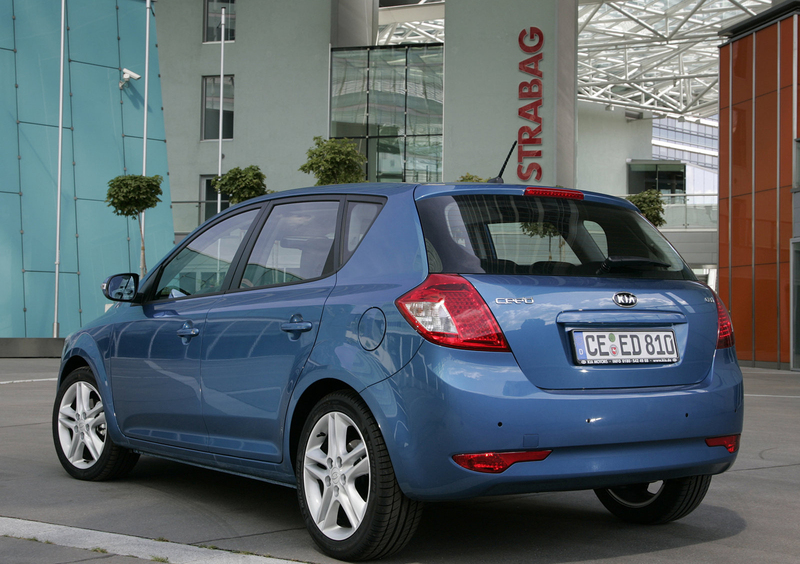 Kia Cee'd (2007-12) (11)