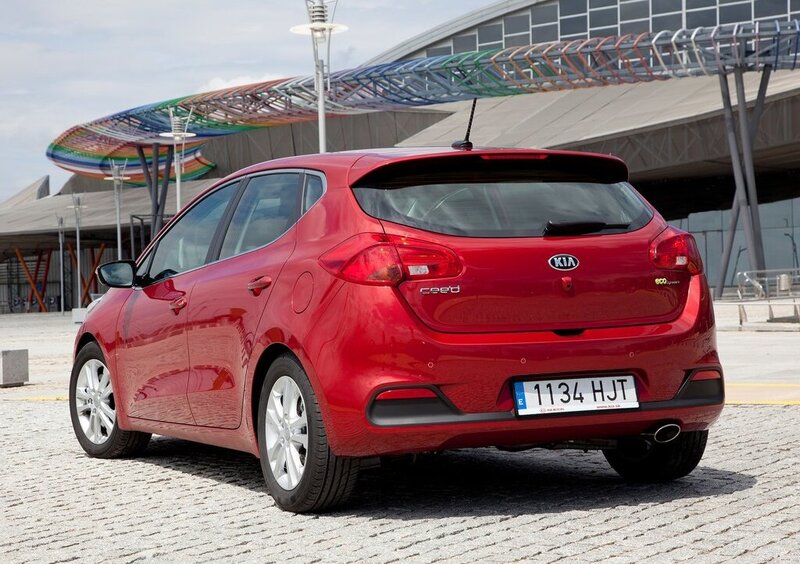 Kia Cee'd (2012-18) (26)