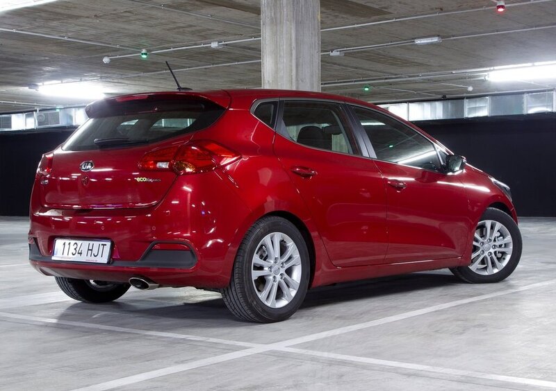 Kia Cee'd (2012-18) (55)