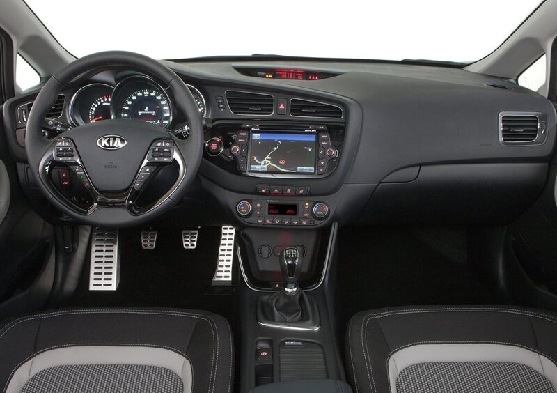 Kia Cee'd (2012-18) (63)