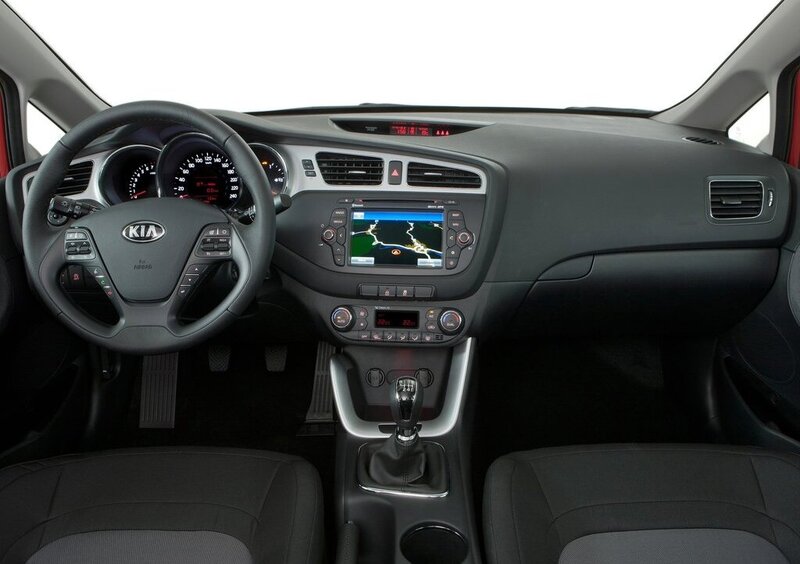 Kia Cee'd (2012-18) (65)