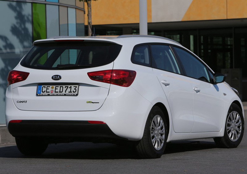 Kia Cee'd Sport Wagon (2012-18) (8)