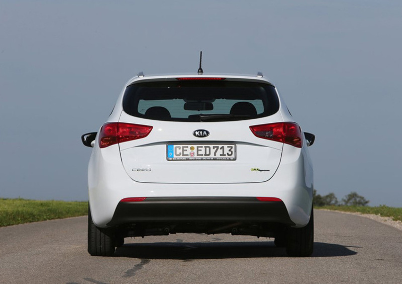 Kia Cee'd Sport Wagon (2012-18) (7)