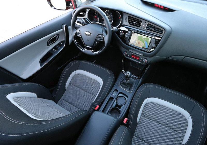 Kia Cee'd Sport Wagon (2012-18) (13)