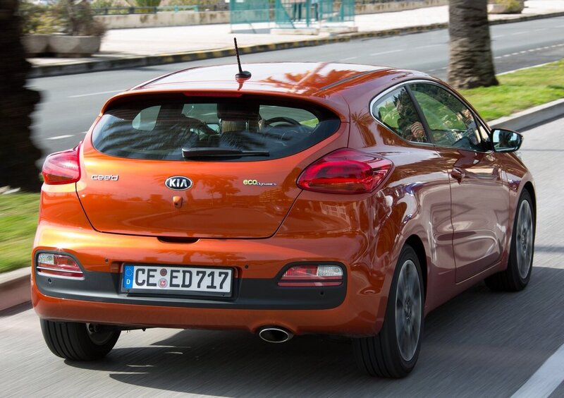 Kia Pro Cee'd (2013-14) (24)