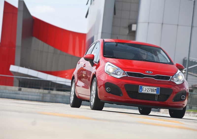 Kia Rio (2011-17) (13)