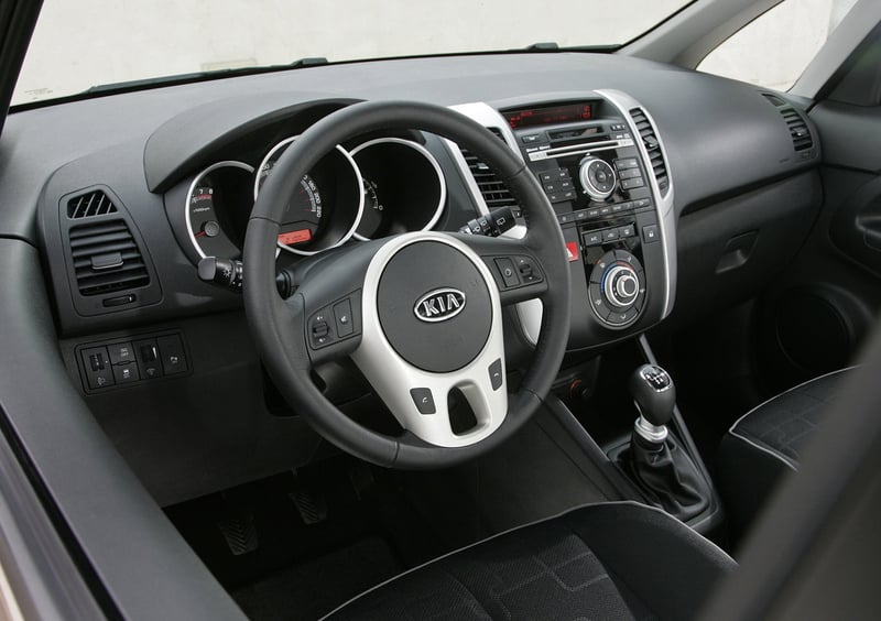 Kia Venga (2010-19) (14)