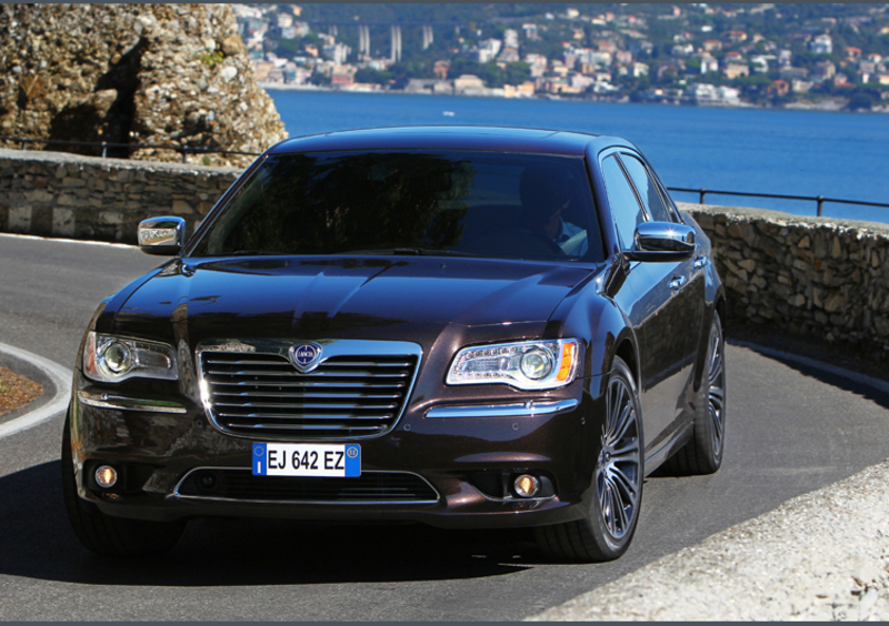 Lancia Thema (2011-14) (11)