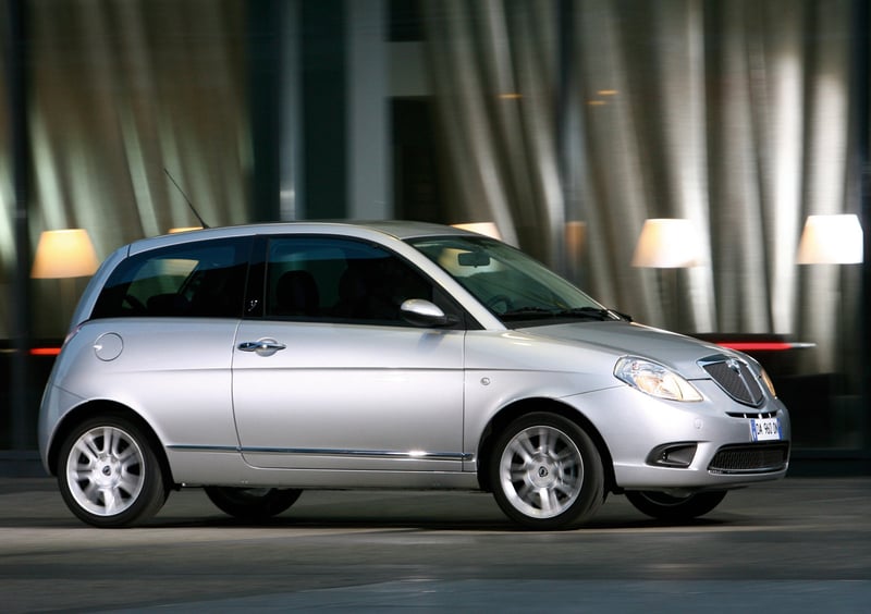 Lancia Ypsilon (2006-13) (4)