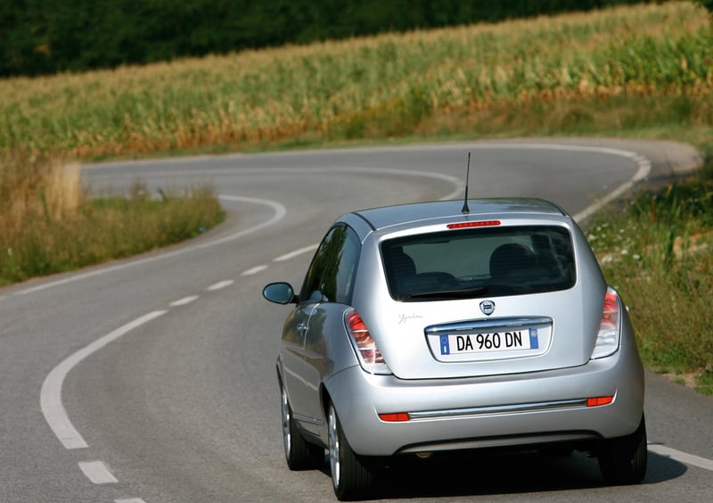 Lancia Ypsilon (2006-13) (5)