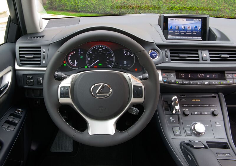 Lexus CT (2010-20) (40)