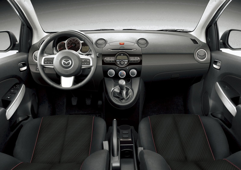 Mazda Mazda2 (2007-14) (23)