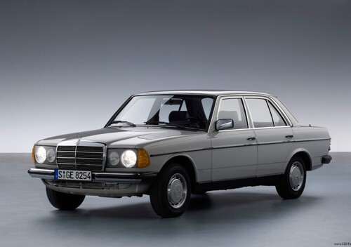 Mercedes-Benz 200 (1976-85)