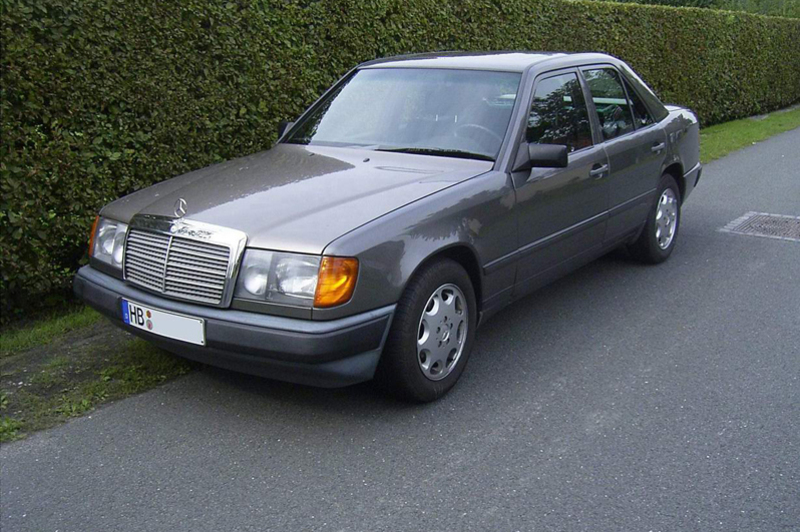 Mercedes-Benz 230 (1985-93)