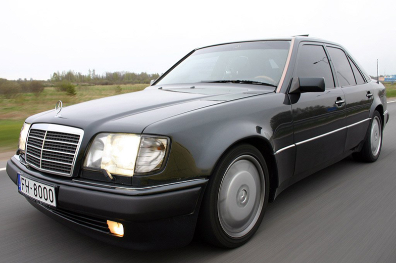 Mercedes-Benz 260 (1985-93)