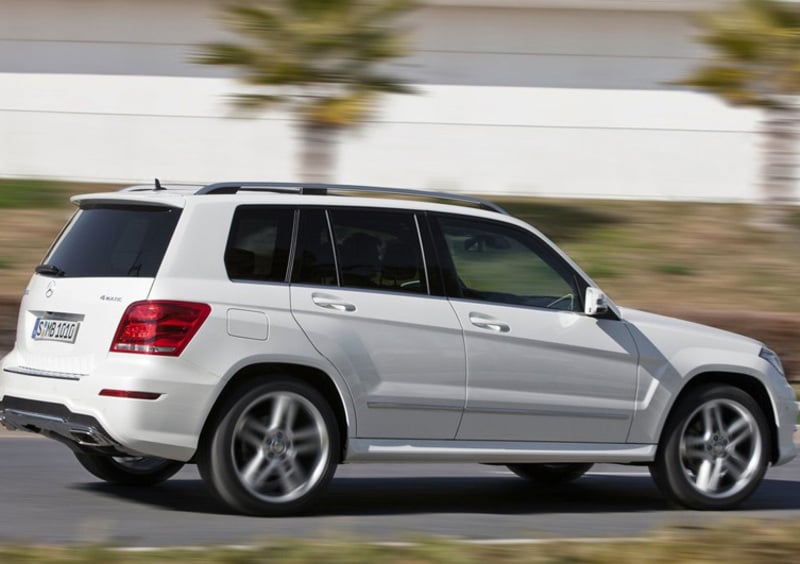 Mercedes-Benz GLK (2008-15) (7)