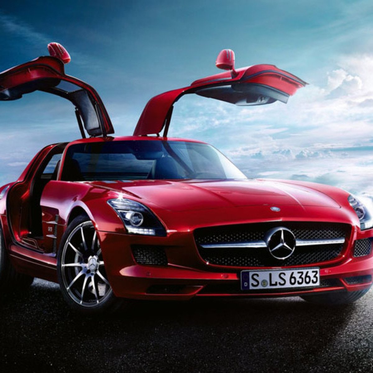 Mercedes-Benz SLS