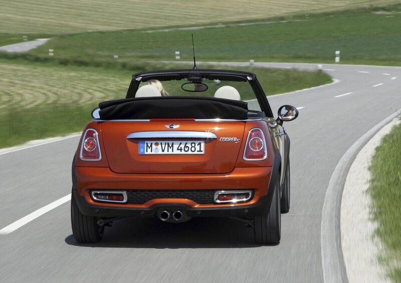 MINI Mini Cabrio (2009-14) (13)