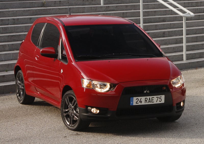 Mitsubishi Colt (2009-12) (5)