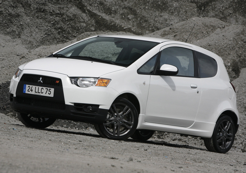 Mitsubishi Colt (2009-12) (7)