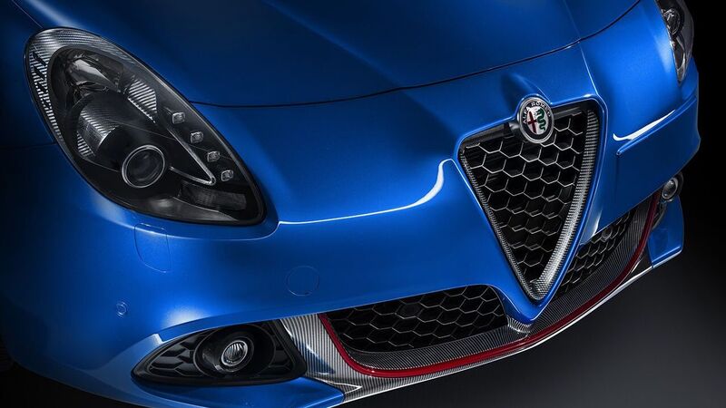 Alfa Romeo Giulietta, ecco Pack Tech e Pack Carbon