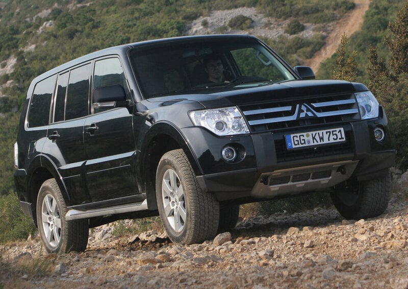 Mitsubishi Pajero (2006-19)