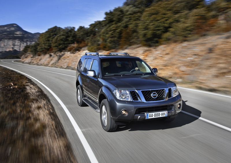 Nissan Pathfinder (2010-14) (5)