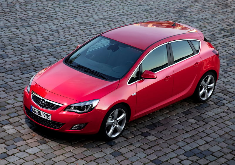 Opel Astra (2009-18) (8)