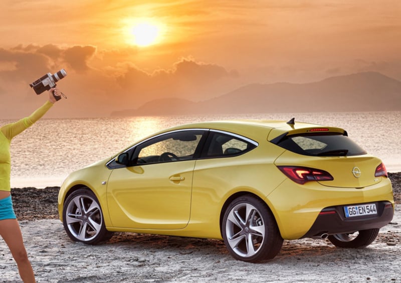 Opel Astra GTC (2011-18) (15)