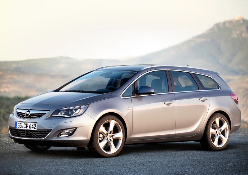 Opel Astra Station Wagon (2010-17) (2)