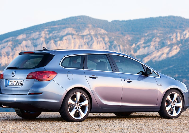 Opel Astra Station Wagon (2010-17) (3)