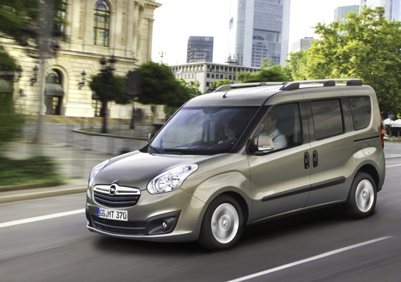 Opel Combo Tour (2012-18) (3)