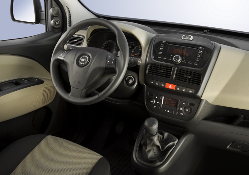 Opel Combo Tour (2012-18) (5)