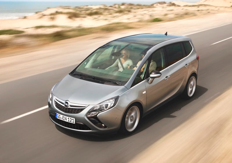 Opel Zafira Tourer (2011-16) (2)