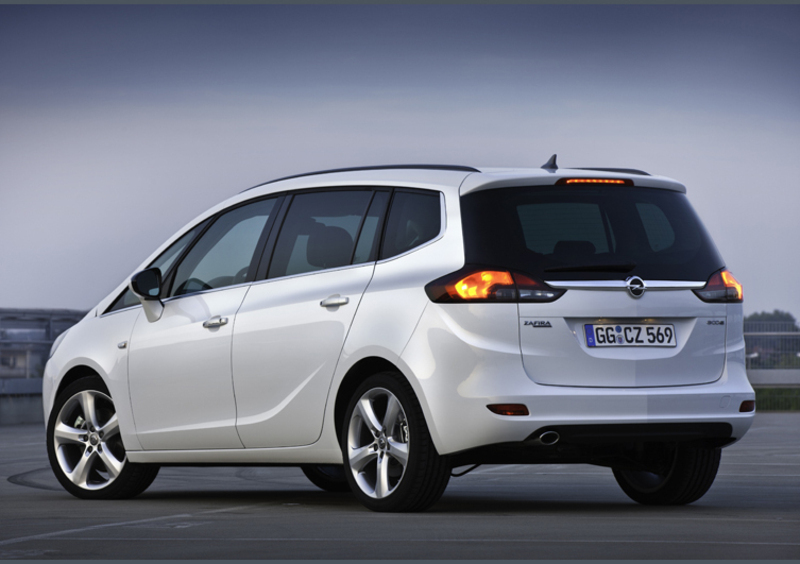 Opel Zafira Tourer (2011-16) (3)