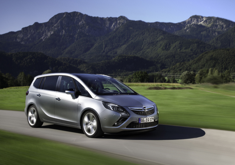 Opel Zafira Tourer (2011-16) (5)