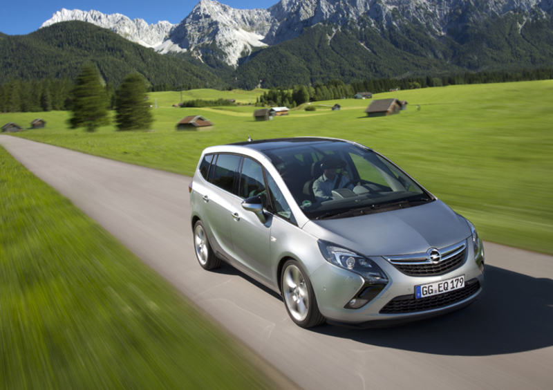 Opel Zafira Tourer (2011-16) (6)