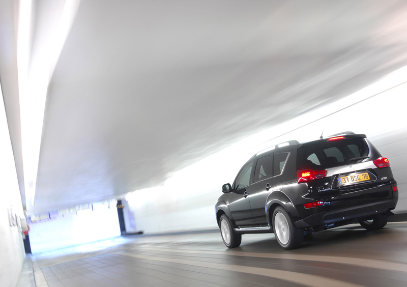 Peugeot 4007 (2007-13) (12)
