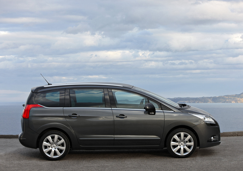 Peugeot 5008 (2009-17) (9)