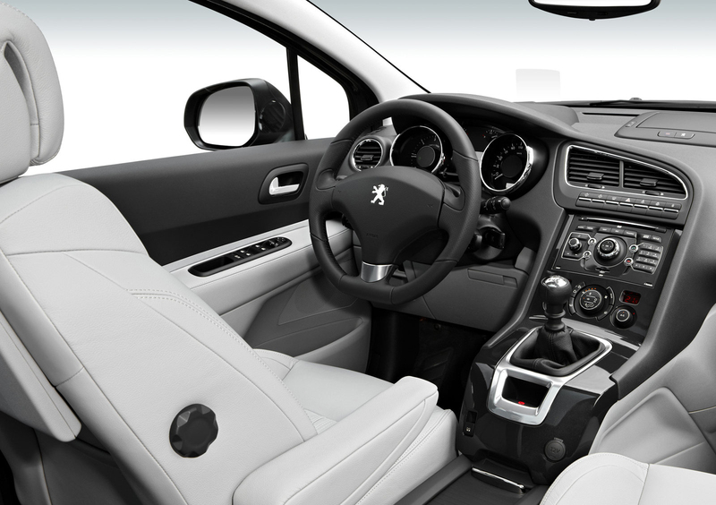 Peugeot 5008 (2009-17) (13)